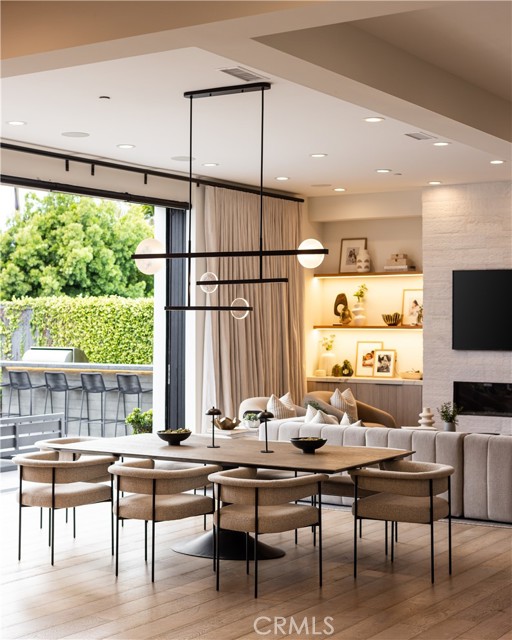 Detail Gallery Image 12 of 44 For 1615 Anita Ln, Newport Beach,  CA 92660 - 4 Beds | 4/1 Baths