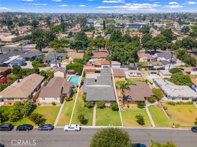 9709 Parrot Avenue, Downey, California 90240, 3 Bedrooms Bedrooms, ,2 BathroomsBathrooms,Single Family Residence,For Sale,Parrot,WS24187761