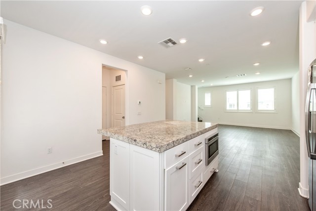 Detail Gallery Image 5 of 42 For 371 Bellver, Lake Forest,  CA 92630 - 3 Beds | 3/1 Baths