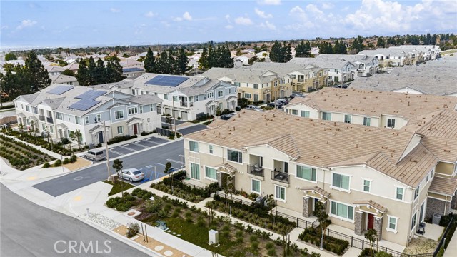 Detail Gallery Image 14 of 17 For 16680 Wyndham Ln #3,  Fontana,  CA 92336 - 2 Beds | 2/1 Baths