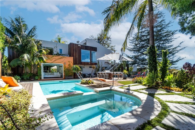 Detail Gallery Image 3 of 31 For 1619 Tower Grove, Beverly Hills,  CA 90210 - 4 Beds | 4/2 Baths