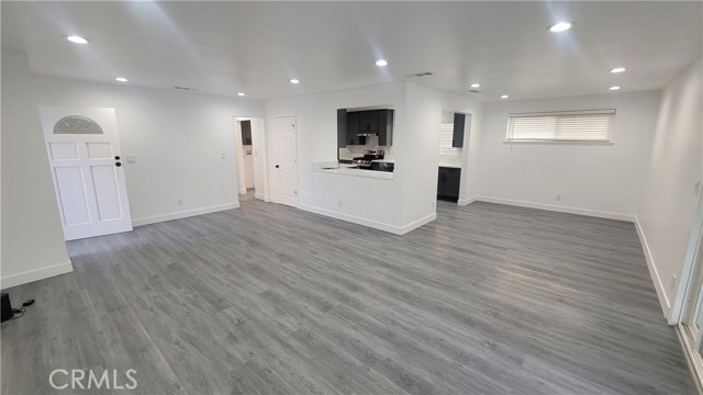 Detail Gallery Image 4 of 36 For 1605 E Santa Ana, Anaheim,  CA 92805 - 3 Beds | 2 Baths