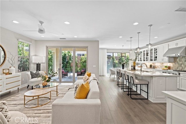 Detail Gallery Image 2 of 57 For 206 Phoebe, Irvine,  CA 92618 - 4 Beds | 4 Baths