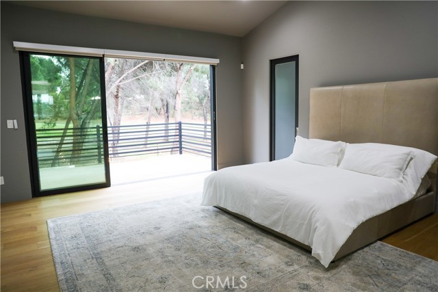 Detail Gallery Image 18 of 61 For 12664 Mclennan, Granada Hills,  CA 91344 - 5 Beds | 6 Baths