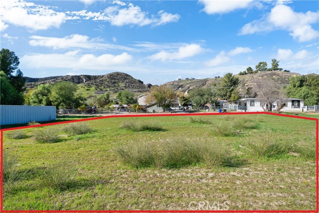 Detail Gallery Image 39 of 41 For 2 Taft Ct, Val Verde,  CA 91383 - – Beds | – Baths