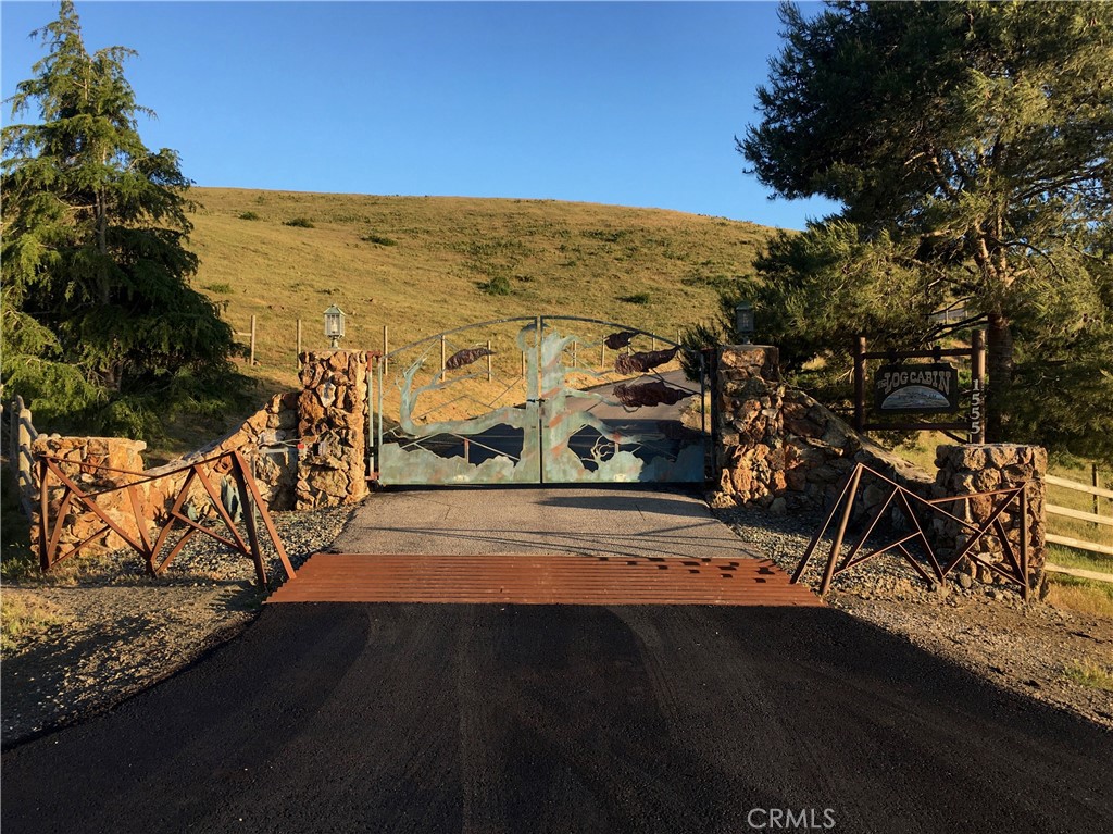 1555 Harmony Ranch Road, Cambria, CA 93435