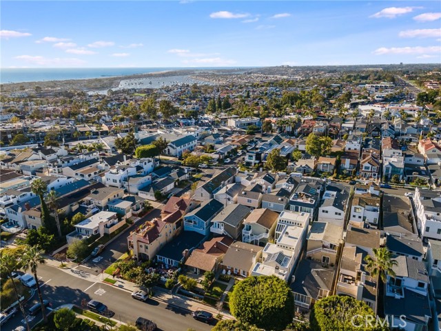 705 Iris, Corona Del Mar (newport Beach), California 92625, 5 Bedrooms Bedrooms, ,4 BathroomsBathrooms,Residential,For Sale,705 Iris,CRLG24062639