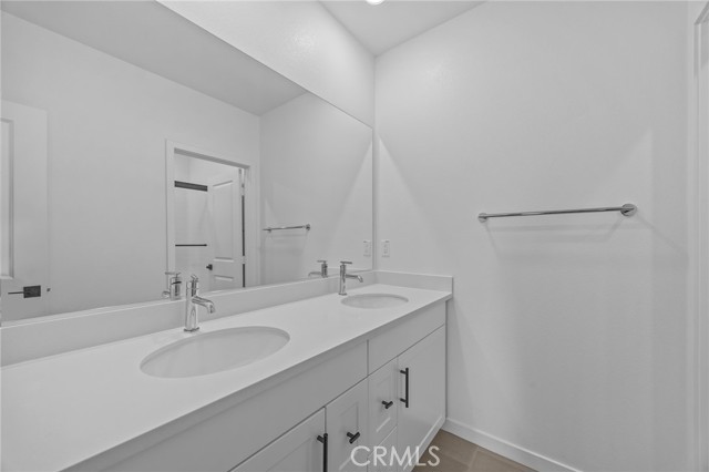 Detail Gallery Image 24 of 36 For 6137 Valentina Way #201,  Corona,  CA 92880 - 3 Beds | 2 Baths