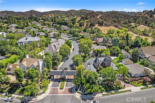 Detail Gallery Image 40 of 50 For 4751 Westchester Dr, Woodland Hills,  CA 91364 - 5 Beds | 7 Baths