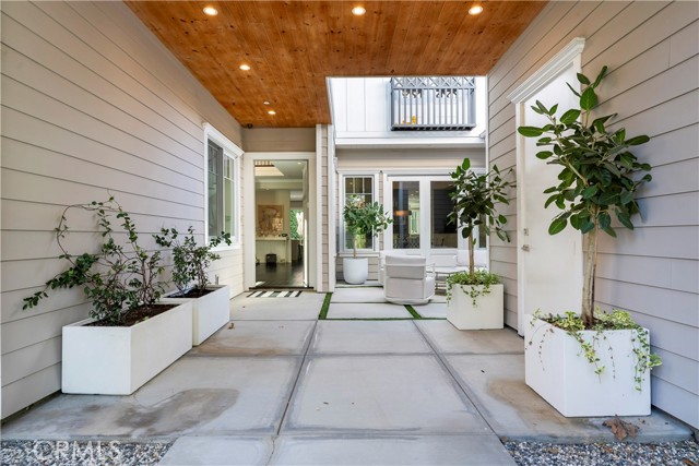 Detail Gallery Image 7 of 45 For 4151 Greenbush Ave, Sherman Oaks,  CA 91423 - 5 Beds | 6 Baths