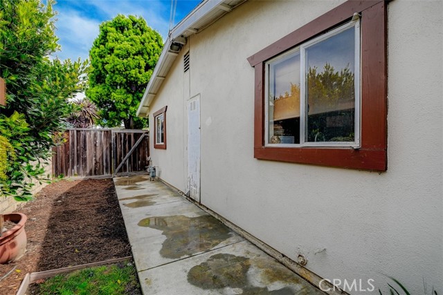 Detail Gallery Image 34 of 35 For 2441 Duke Pl, Costa Mesa,  CA 92626 - 3 Beds | 2 Baths