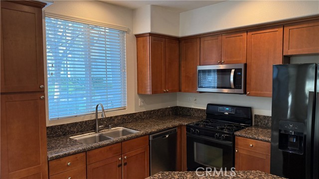 Image 10 of 47 For 31 Quartz Lane