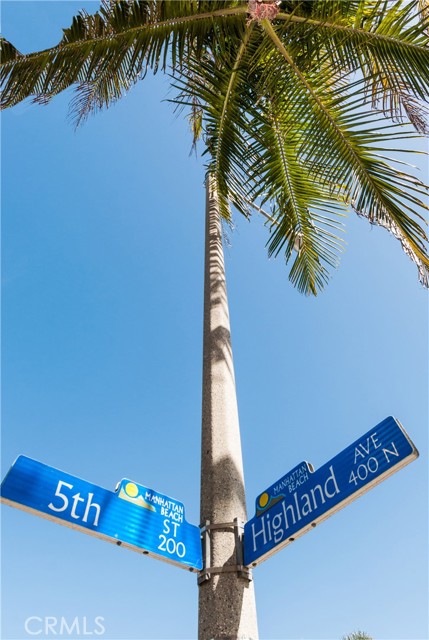 233 5th Street, Manhattan Beach, California 90266, 3 Bedrooms Bedrooms, ,3 BathroomsBathrooms,Residential,Sold,5th,SB22036248