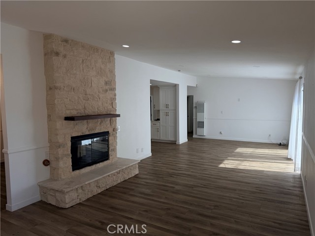 Detail Gallery Image 9 of 38 For 1720 Elsinore Cir, Oxnard,  CA 93035 - 3 Beds | 2 Baths