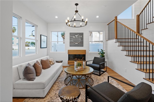 1934 Ruhland Avenue, Redondo Beach, California 90278, 5 Bedrooms Bedrooms, ,5 BathroomsBathrooms,Residential,Sold,Ruhland,PV23027311