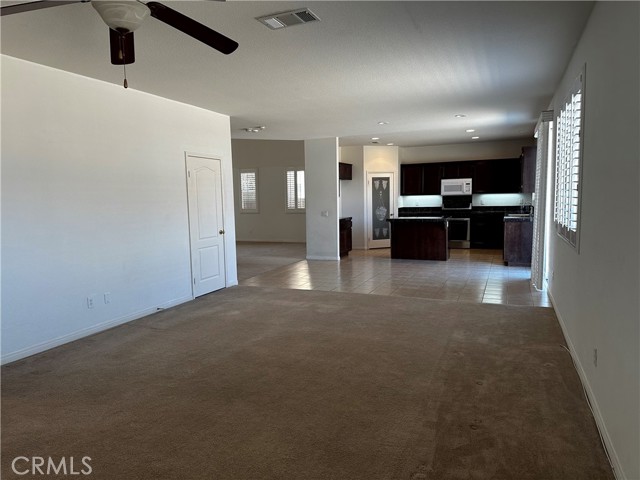 Detail Gallery Image 5 of 15 For 14931 Corlita St, Victorville,  CA 92394 - 4 Beds | 2/1 Baths