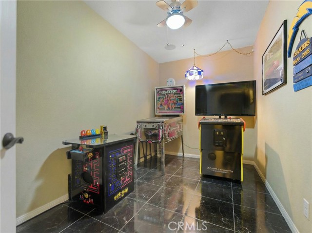 Detail Gallery Image 16 of 20 For 400 S Flower #99,  Orange,  CA 92868 - 2 Beds | 2/1 Baths