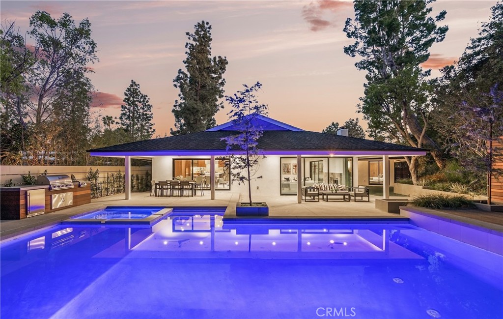 16105 Clear Oak Drive — Mid Century Modern