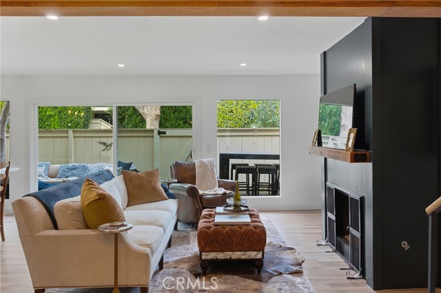 Detail Gallery Image 3 of 34 For 2123 Village Ln, Solvang,  CA 93463 - 3 Beds | 2/1 Baths