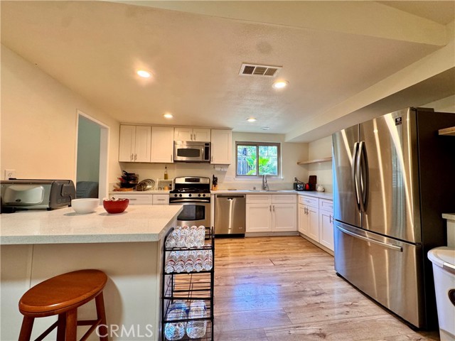 Detail Gallery Image 2 of 20 For 2442 Antelope, Corona,  CA 92882 - 4 Beds | 3 Baths