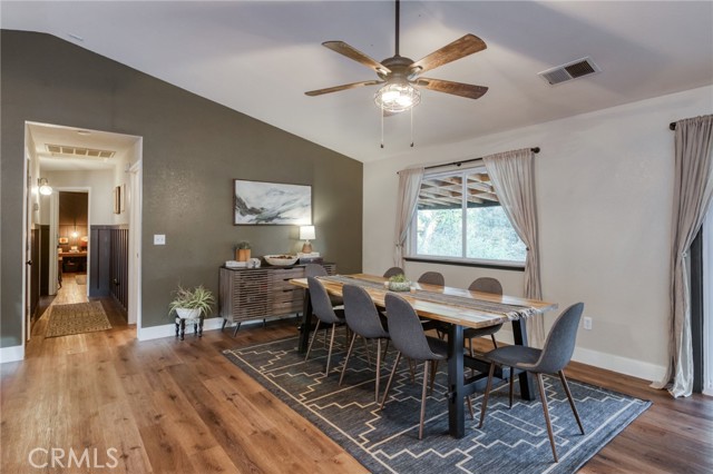 Detail Gallery Image 8 of 67 For 40955 Jean Road, Oakhurst,  CA 93644 - 4 Beds | 3 Baths