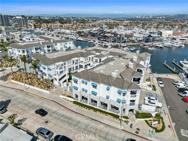 Detail Gallery Image 22 of 27 For 2600 Newport Bld #218,  Newport Beach,  CA 92663 - 2 Beds | 2 Baths