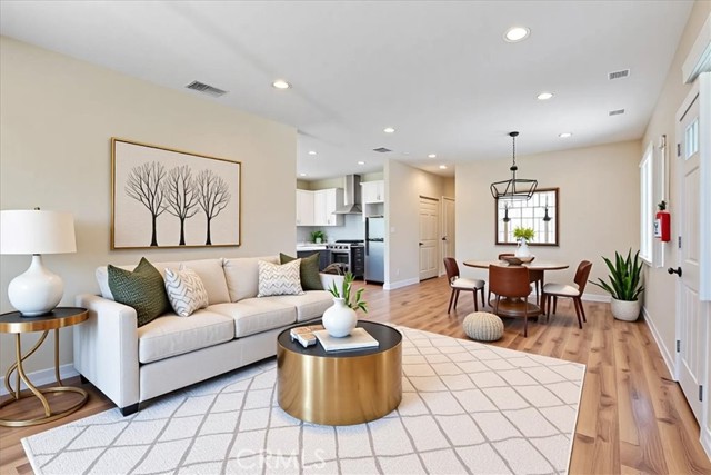 7820 Fulton Avenue, North Hollywood CA: https://media.crmls.org/medias/ae39add3-6309-45bd-aa57-c30b40c50da9.jpg