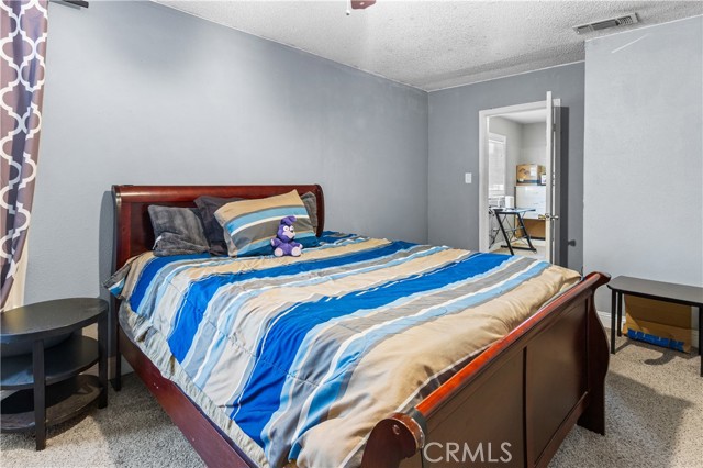 Detail Gallery Image 6 of 11 For 1247 E E Cortland Ave, Fresno,  CA 93704 - 2 Beds | 1 Baths