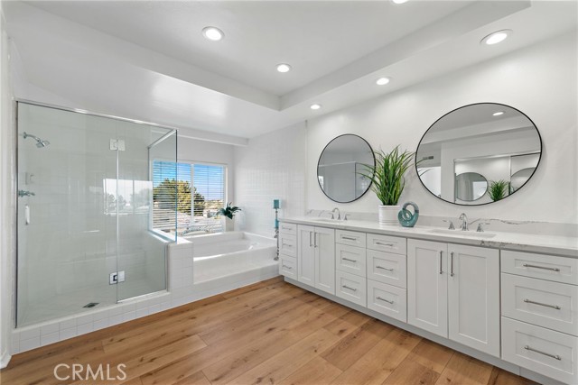 Detail Gallery Image 27 of 55 For 14 Lucerne, Newport Beach,  CA 92660 - 3 Beds | 2/1 Baths