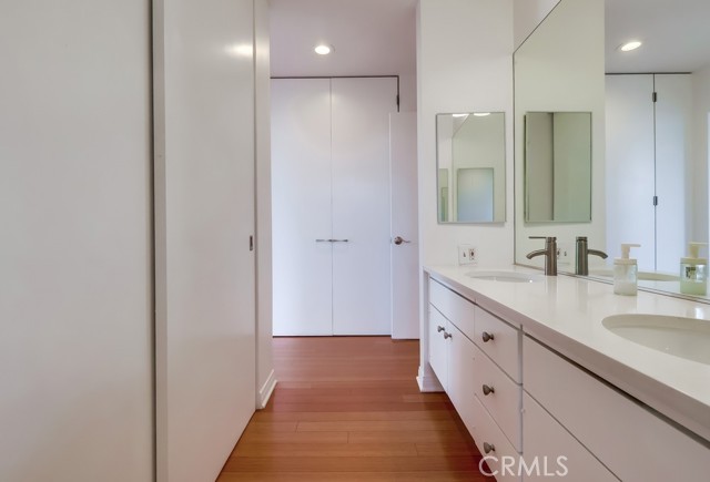 Detail Gallery Image 43 of 75 For 2999 E Ocean Bld, Long Beach,  CA 90803 - – Beds | – Baths