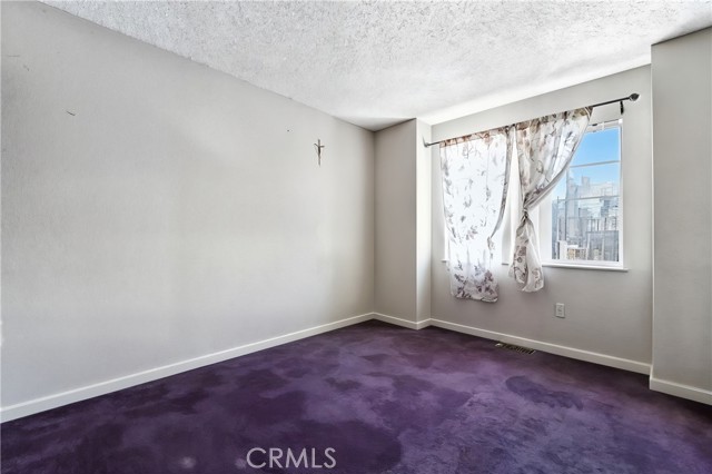 11394 Aqua Court, Fontana CA: https://media.crmls.org/medias/ae3bc61f-d759-4daf-a0c6-33f0826ad98c.jpg