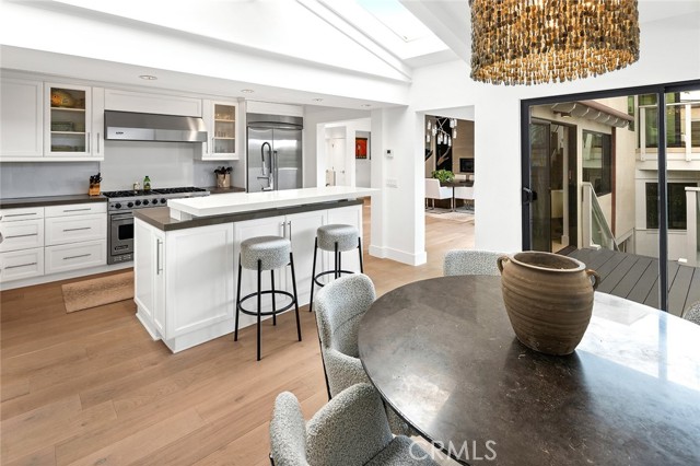 Detail Gallery Image 12 of 38 For 32 Emerald Bay, Laguna Beach,  CA 92651 - 3 Beds | 3/1 Baths