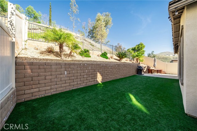 11298 Finders Court, Corona CA: https://media.crmls.org/medias/ae3dbb01-60cd-4fac-a1a3-b49d96c06e0a.jpg