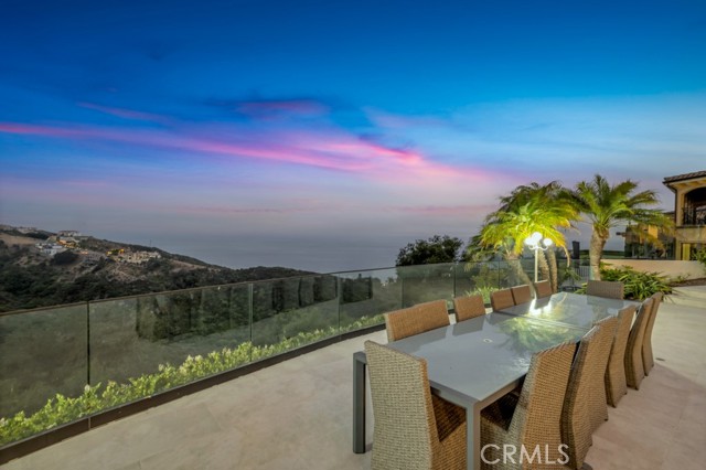 Detail Gallery Image 5 of 70 For 8 Saint Tropez, Laguna Niguel,  CA 92677 - 6 Beds | 7/1 Baths