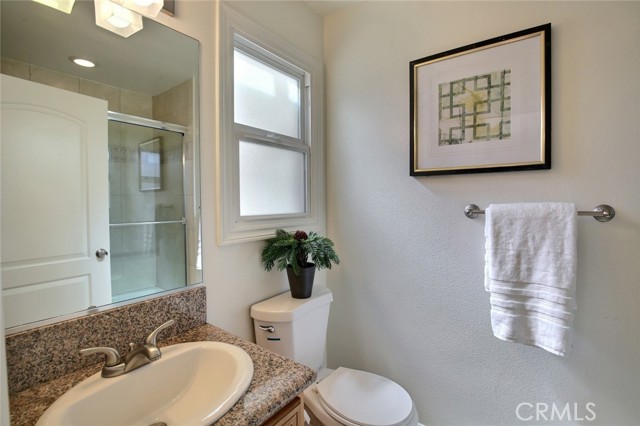 Detail Gallery Image 7 of 18 For 1088 S Marengo Ave #3,  Pasadena,  CA 91106 - 2 Beds | 3 Baths