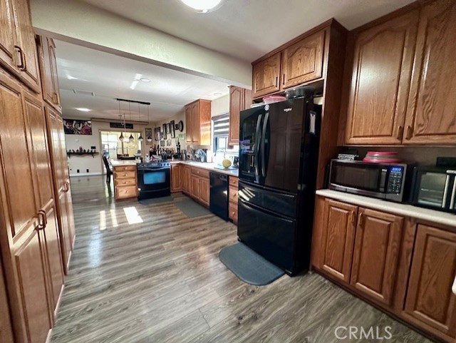 https://media.crmls.org/medias/ae3f96c4-5a81-4bc5-ac90-7b614d523d18.jpg?preset=X-Large