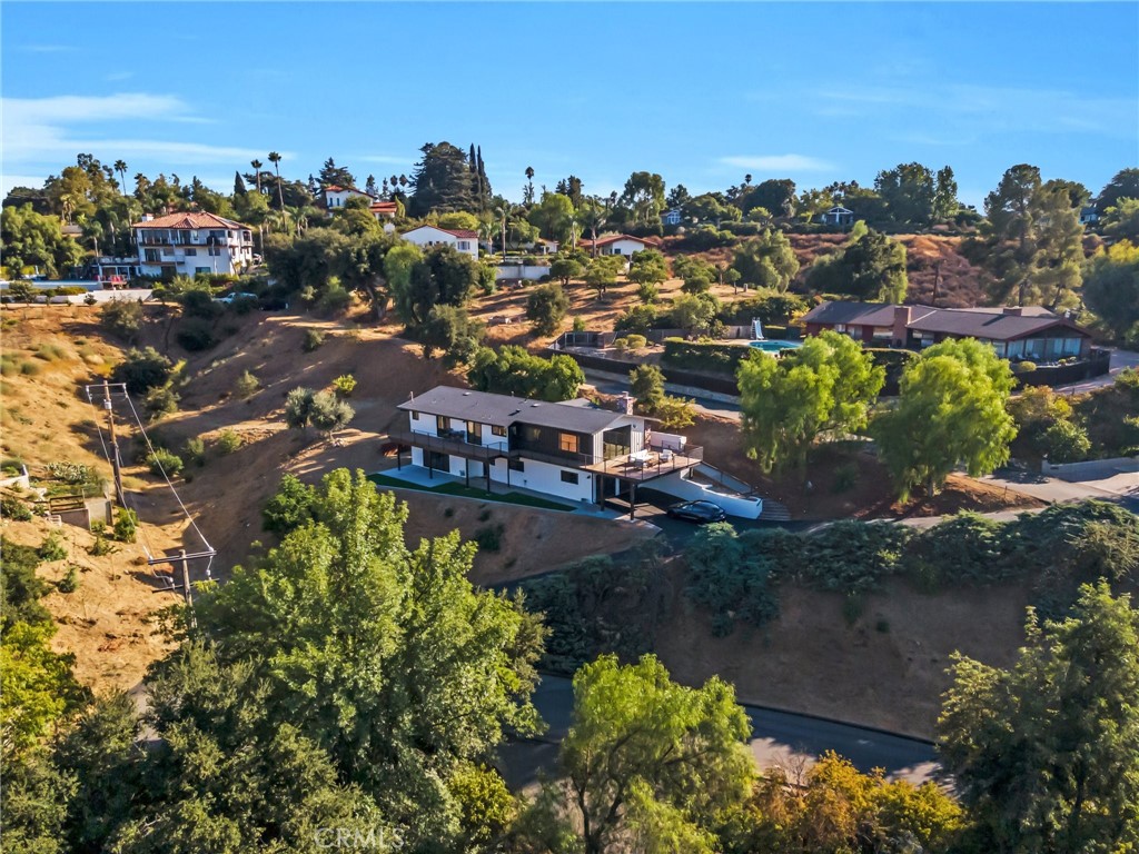 https://media.crmls.org/medias/ae40ca25-bf01-47a9-8798-78a6118b6aa1.jpg?preset=X-Large