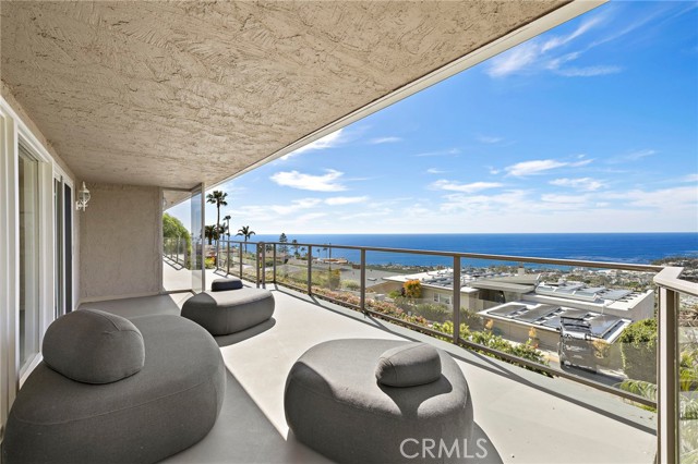 Detail Gallery Image 19 of 36 For 1651 Thurston Dr, Laguna Beach,  CA 92651 - 3 Beds | 3/1 Baths
