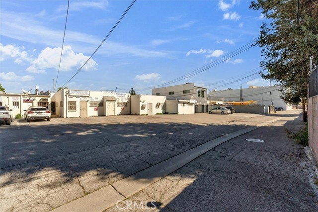  Commercial for Sale in Encino, California