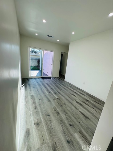 Detail Gallery Image 23 of 30 For 3634 Caspian, Long Beach,  CA 90810 - 4 Beds | 2 Baths