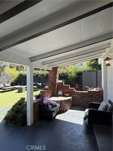 11525 Moorpark Street photo 25