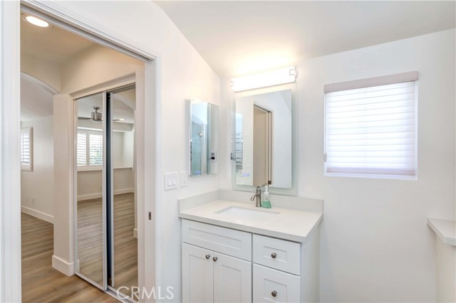 58 Paisley Place, Irvine CA: https://media.crmls.org/medias/ae44d22d-62ec-4511-a93c-005c53a6b78a.jpg