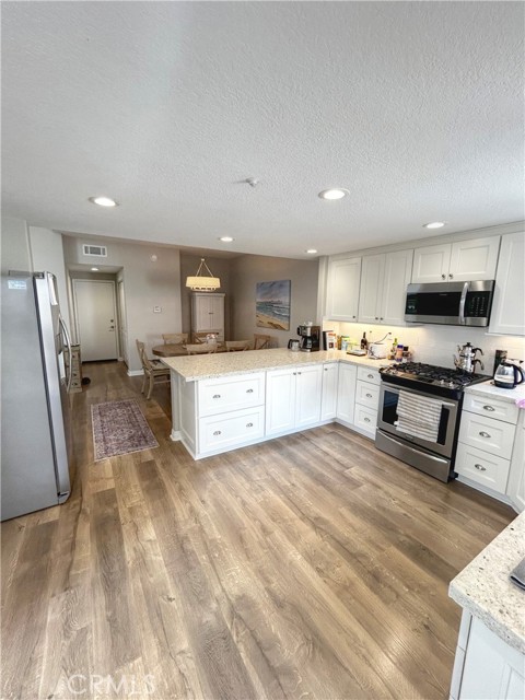 Detail Gallery Image 7 of 37 For 801 via Presa, San Clemente,  CA 92672 - 3 Beds | 2/1 Baths