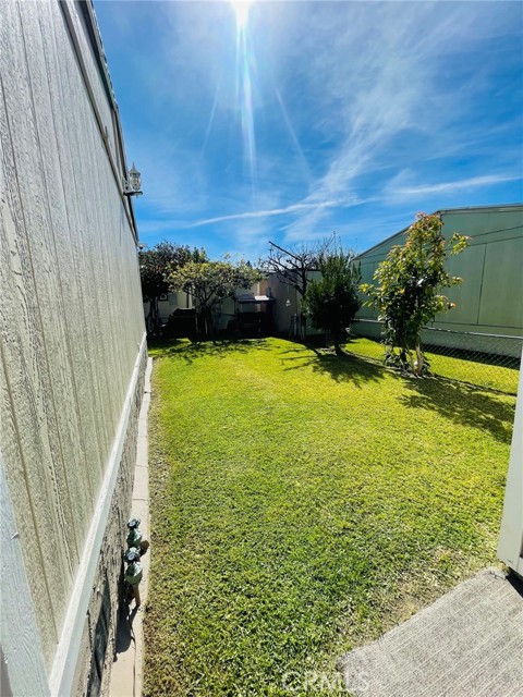 Detail Gallery Image 25 of 33 For 17400 Valley Blvd #66,  Fontana,  CA 92335 - 3 Beds | 2 Baths