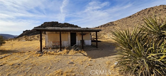 Detail Gallery Image 2 of 25 For 11726 Jasper Ave, Lucerne Valley,  CA 92356 - 1 Beds | 1 Baths