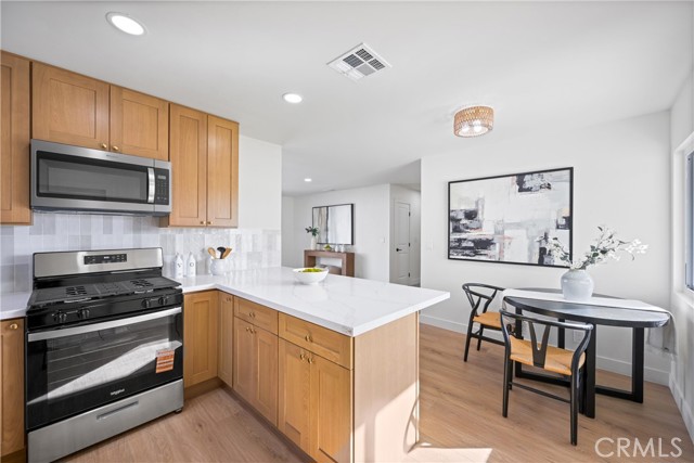 Detail Gallery Image 17 of 42 For 7041 Cameo St, Rancho Cucamonga,  CA 91701 - 4 Beds | 2 Baths