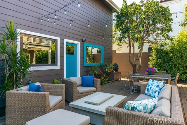 732 36th Street, Manhattan Beach, California 90266, 4 Bedrooms Bedrooms, ,3 BathroomsBathrooms,Residential,Sold,36th,SB21235456