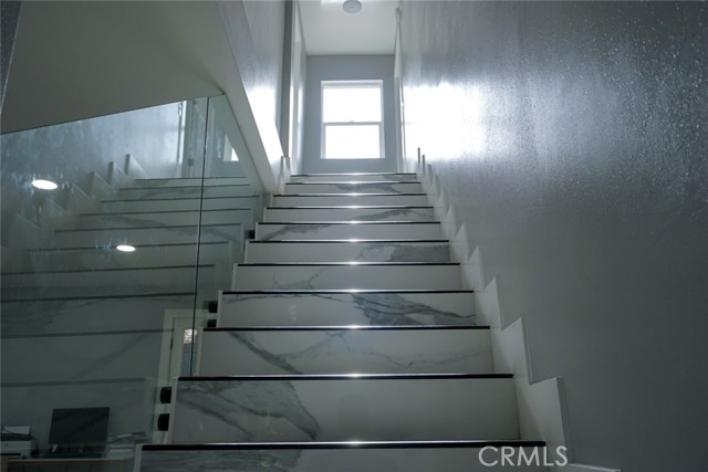 Detail Gallery Image 10 of 17 For 2364 Las Palomas, La Habra Heights,  CA 90631 - 4 Beds | 3/1 Baths