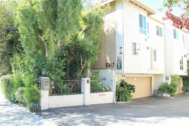 5317 Coldwater Canyon Avenue, D