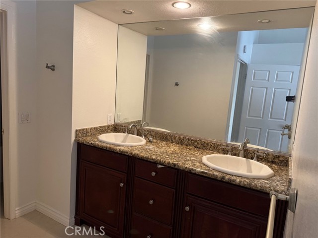 Detail Gallery Image 14 of 20 For 2035 Cobblefield Way, Glendora,  CA 91740 - 3 Beds | 3 Baths